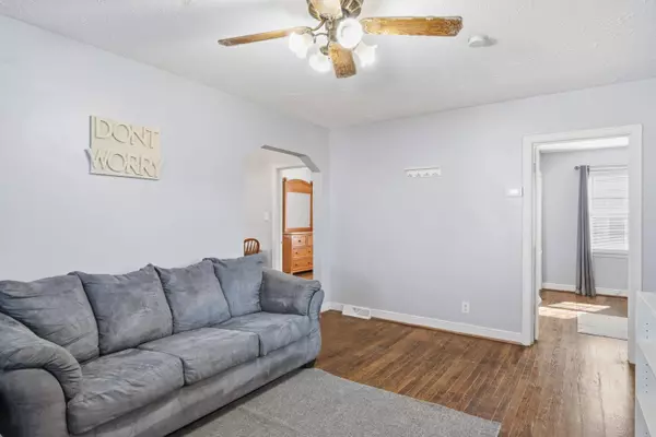 4 Lee Hy CT, Christiansburg, VA 24073