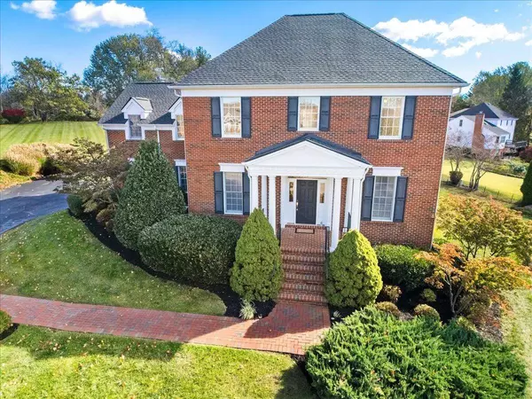 416 VINYARD AVE, Blacksburg, VA 24060