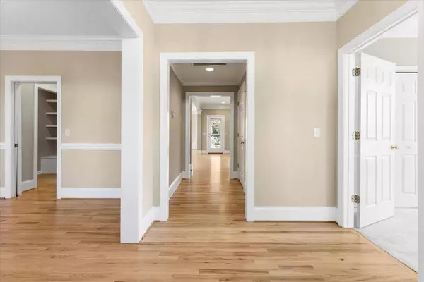 416 VINYARD AVE, Blacksburg, VA 24060