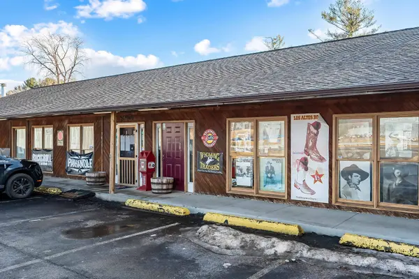 3015 N Franklin ST, Christiansburg, VA 24073