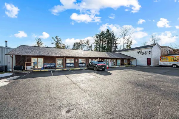 3015 N Franklin ST, Christiansburg, VA 24073