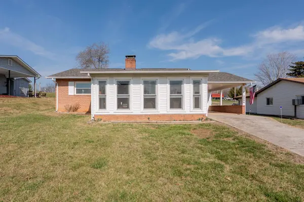 4886 Lakeshore DR, Dublin, VA 24084