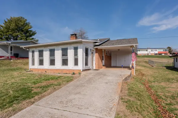 4886 Lakeshore DR, Dublin, VA 24084