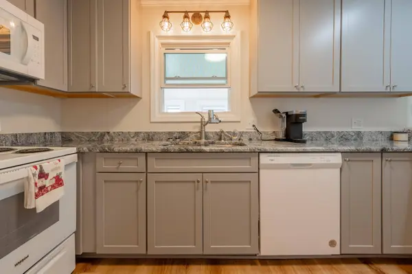 4886 Lakeshore DR, Dublin, VA 24084