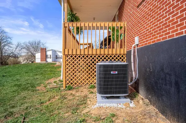 5434 Lovell DR, Dublin, VA 24084