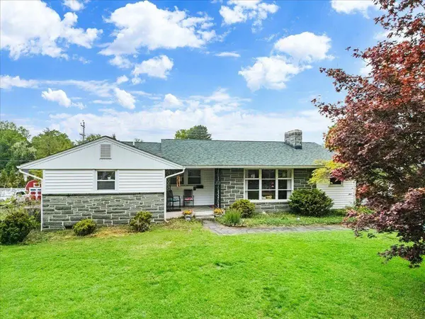 203 10th ST, Radford, VA 24141