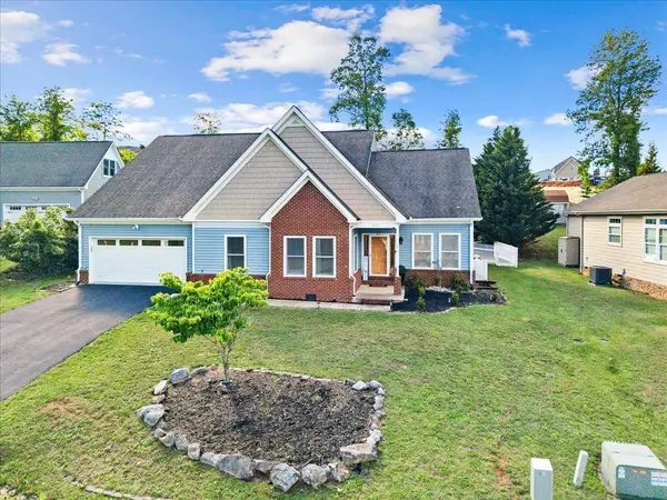 1015 FALOR LN, Christiansburg, VA 24073