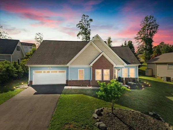 1015 FALOR LN, Christiansburg, VA 24073