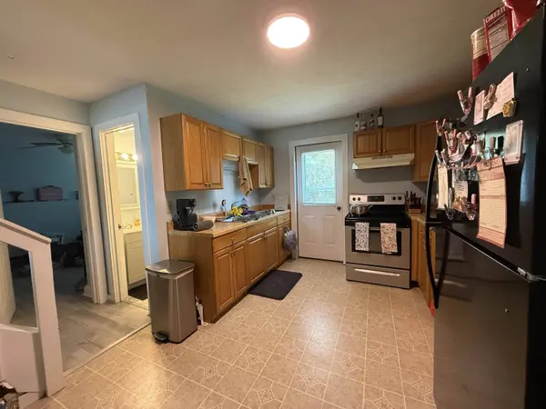 7074 Hickman Cemetery RD, Fairlawn, VA 24141