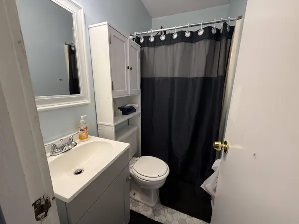 7074 Hickman Cemetery RD, Fairlawn, VA 24141