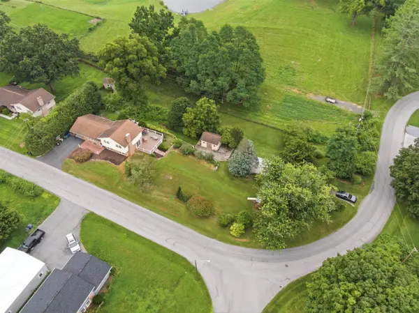 75 Walnut Drive NW, Christiansburg, VA 24073