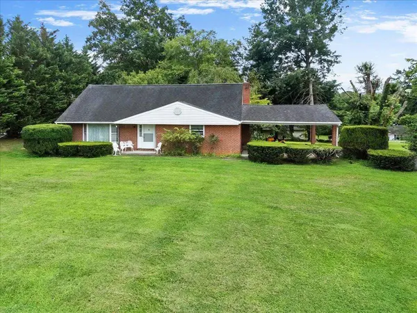 108 WILLIAMS AVE, Radford, VA 24141
