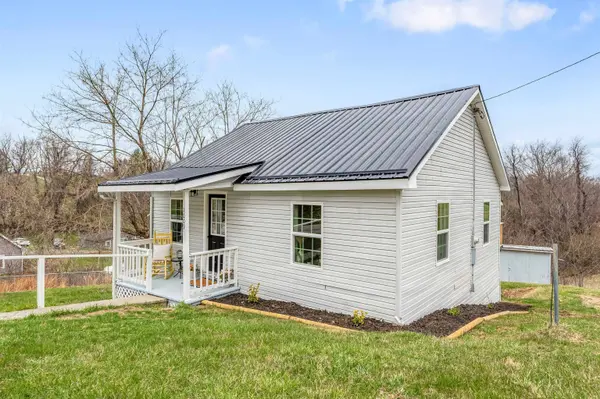 1009 Fifth ST, Pulaski, VA 24301