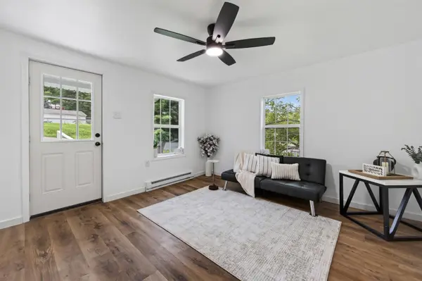 1009 Fifth ST, Pulaski, VA 24301