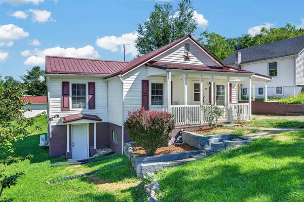 713 Elizabeth ST, Pulaski, VA 24301