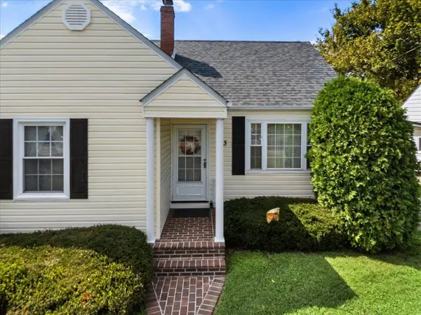 113 Roberta ST, Narrows, VA 24124