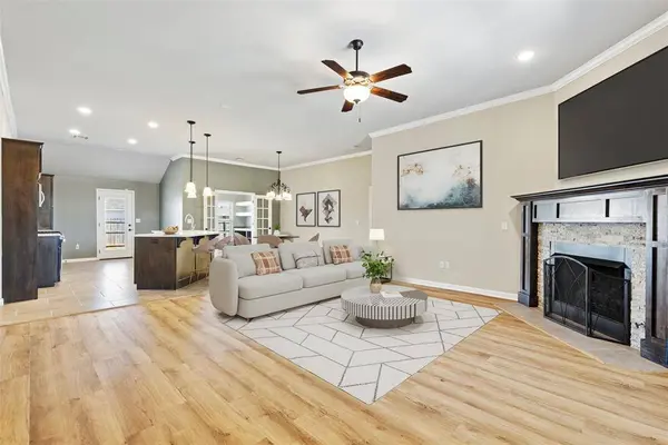 9233 SW 48th TER, Oklahoma City, OK 73179