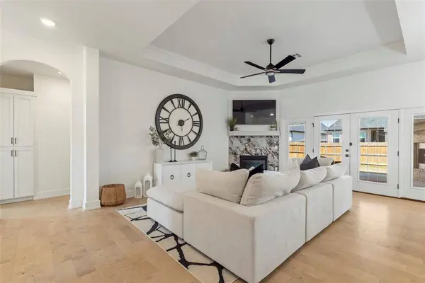 9305 NW 84th TER, Yukon, OK 73099