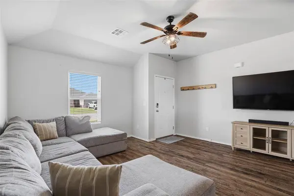 9429 NW 122nd TER, Yukon, OK 73099