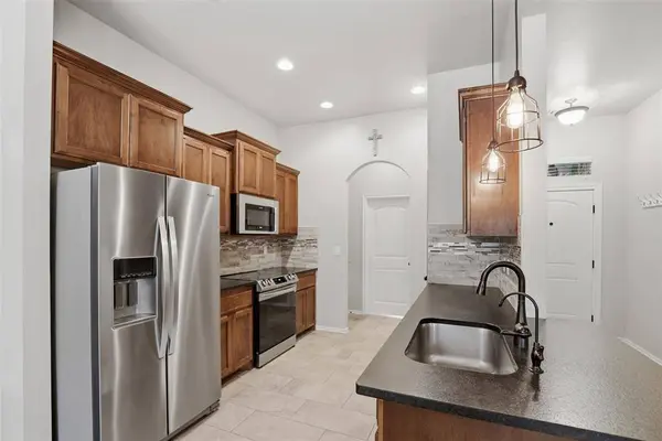 20877 Jaimie DR, Harrah, OK 73045