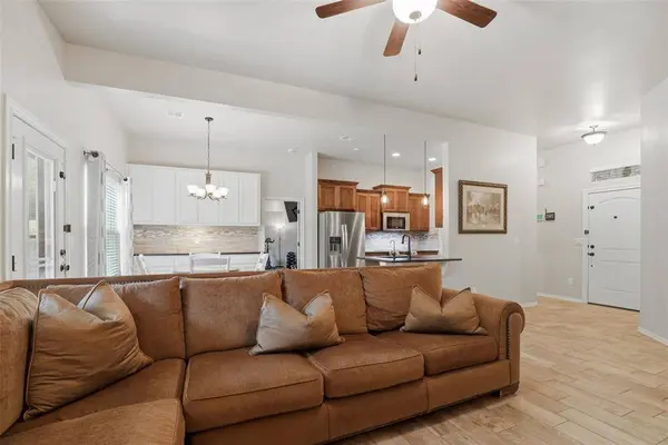 20877 Jaimie DR, Harrah, OK 73045