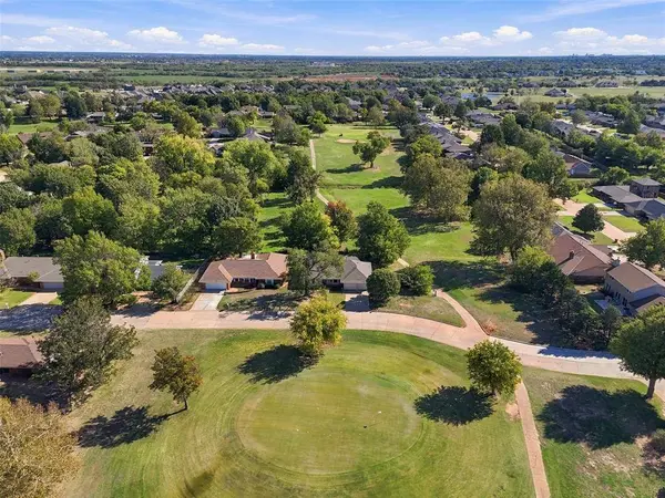 11712 Hastings AVE, Yukon, OK 73099