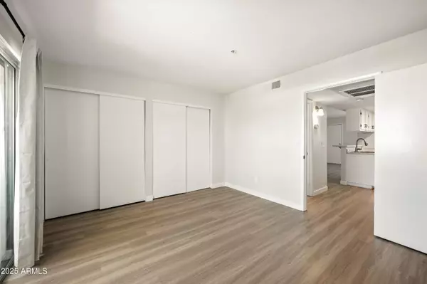 12123 W BELL Road #222, Surprise, AZ 85378