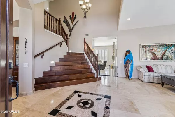 441 W DESERT FLOWER Lane, Phoenix, AZ 85045