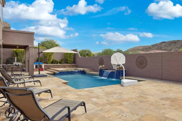 441 W DESERT FLOWER Lane, Phoenix, AZ 85045