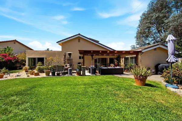 1663 Linda Sue LN, Encinitas, CA 92024