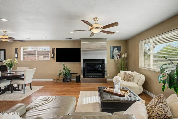 10835 N 39TH Street, Phoenix, AZ 85028