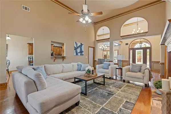 755 Peninsula Overlook, Hampton, GA 30228