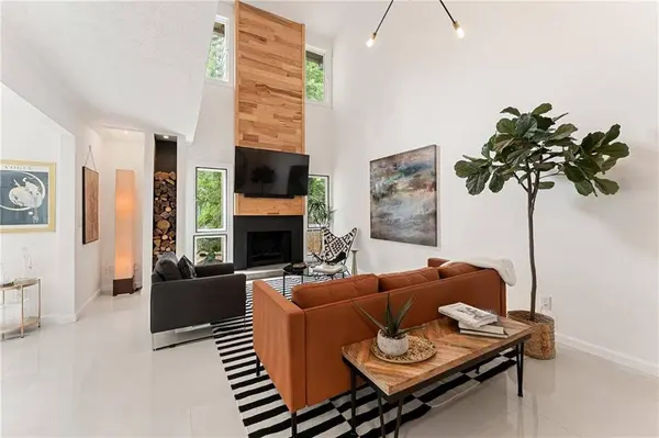 2498 Cedar BRK E, Marietta, GA 30067