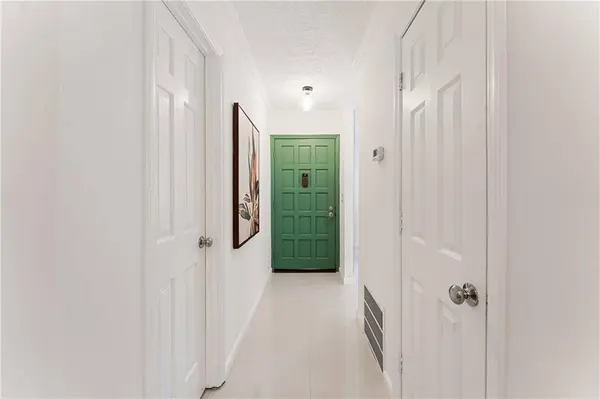 2498 Cedar BRK E, Marietta, GA 30067