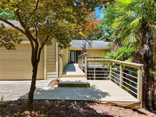 3985 Loch Highland PASS NE, Roswell, GA 30075
