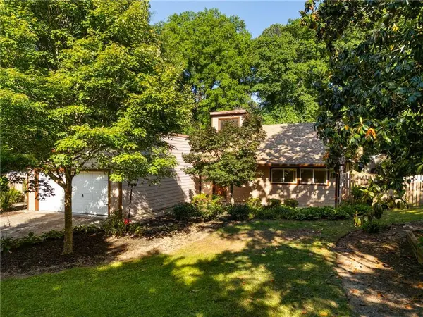 2760 Baramore RD NE, Marietta, GA 30062
