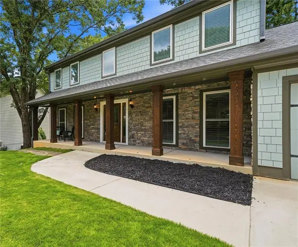 265 Carriage Station CIR, Roswell, GA 30075