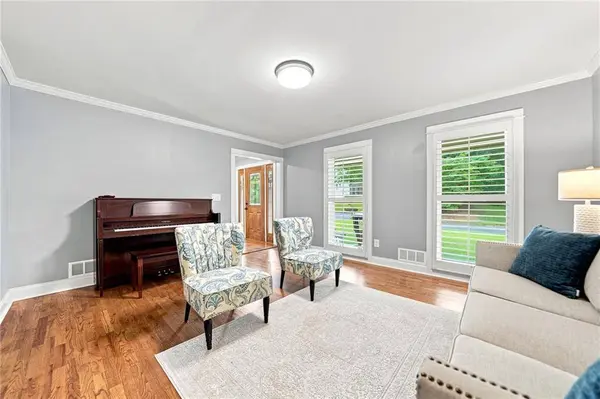 265 Carriage Station CIR, Roswell, GA 30075
