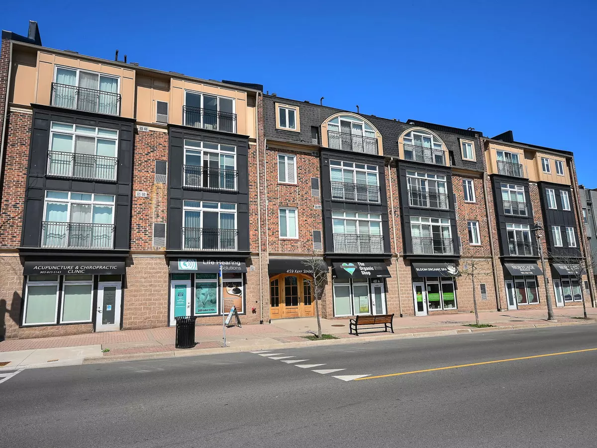 Oakville, ON L6K 3C2,455 Kerr St #302