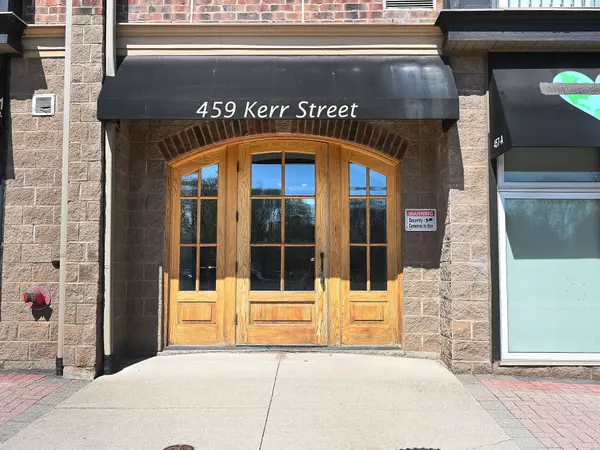 Oakville, ON L6K 3C2,455 Kerr St #302