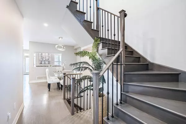 1259 McPhedran Pt, Milton, ON L9E 1J5