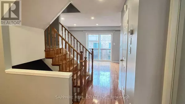 3255 Redpath Cir, Mississauga, ON L5N 8R3