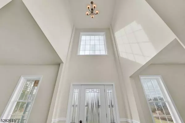 1 Davon Ln, Hardyston Twp., NJ 07419