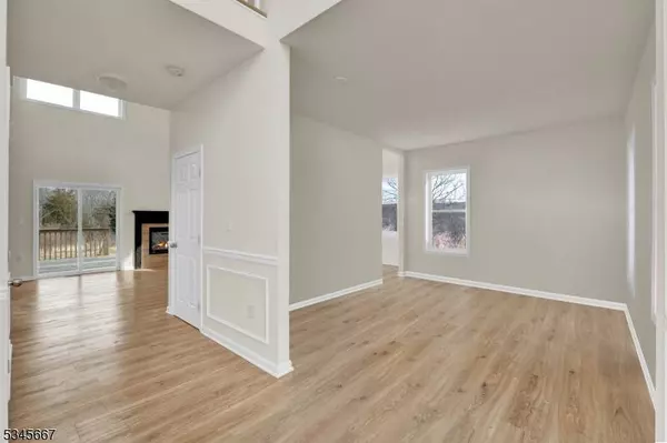 11 Davon Ln, Hardyston Twp., NJ 07419