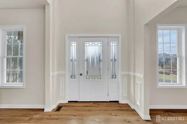 11 Davon LN, Hamburg, NJ 07419