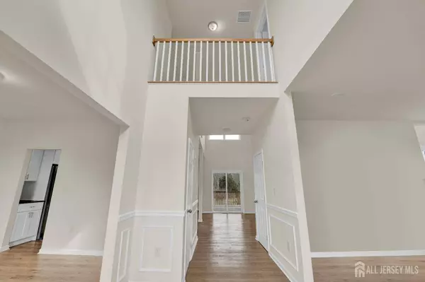 11 Davon LN, Hamburg, NJ 07419