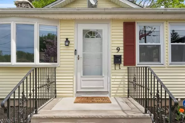 9 Hatakawanna Ter, Mount Olive Twp., NJ 07828