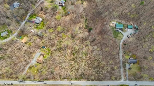 11 Oak Ridge Rd, Montague Twp., NJ 07827