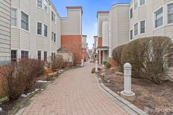 344 The Promenade, Edgewater, NJ 07020