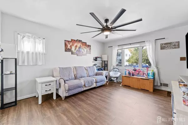 190 Jackson AVE, Edison, NJ 08837